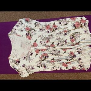 Torrid super soft knit in floral